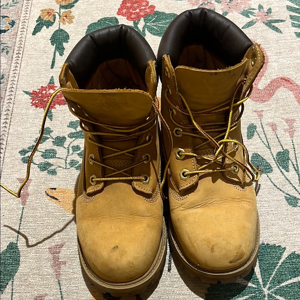 Timberland Boots - Picture 2 of 3